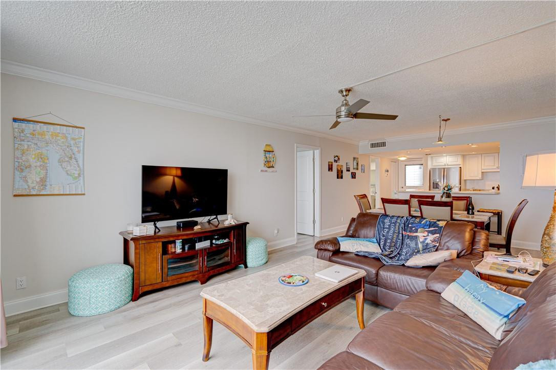 400 North Surf Road, Unit PH4 Hollywood, FL 33019 - Photo 6 of 23 Photo 6