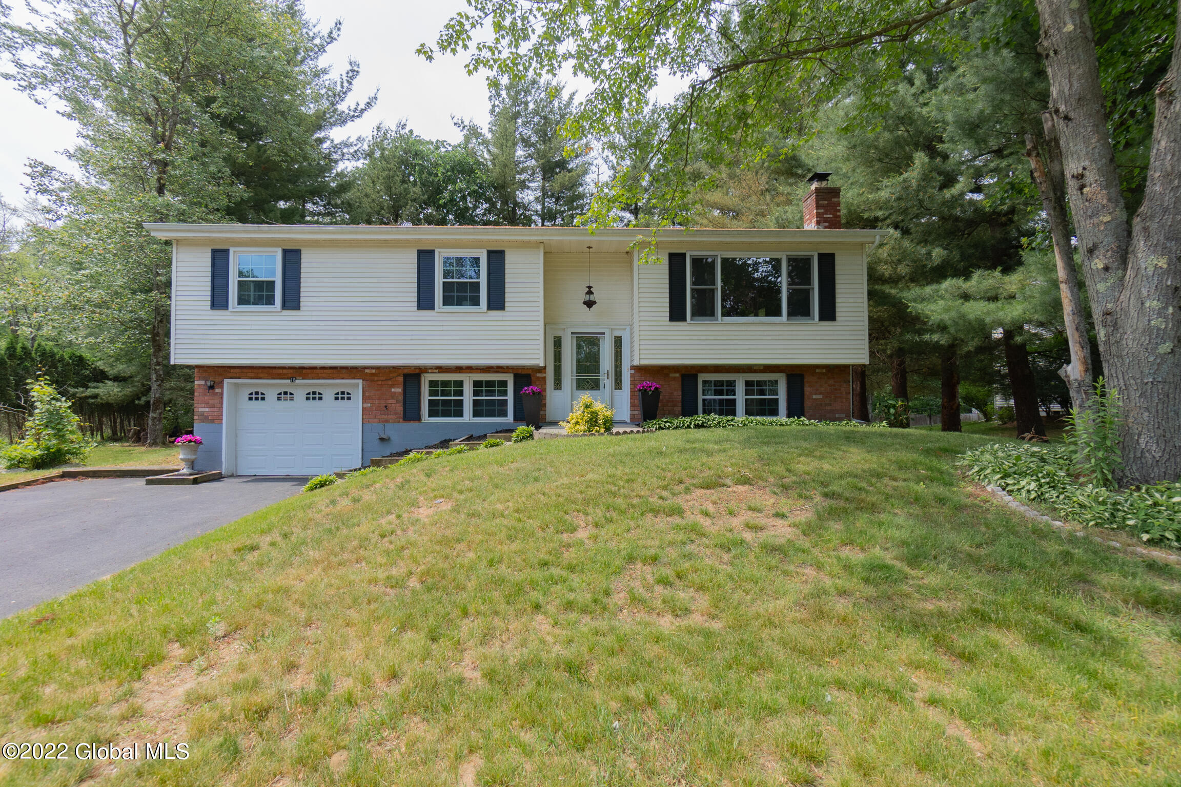 18 Haystack Road Clifton Park, NY 12065 - Photo 2 of 28 18 Haystack Rd Clifton Park NY mls-2