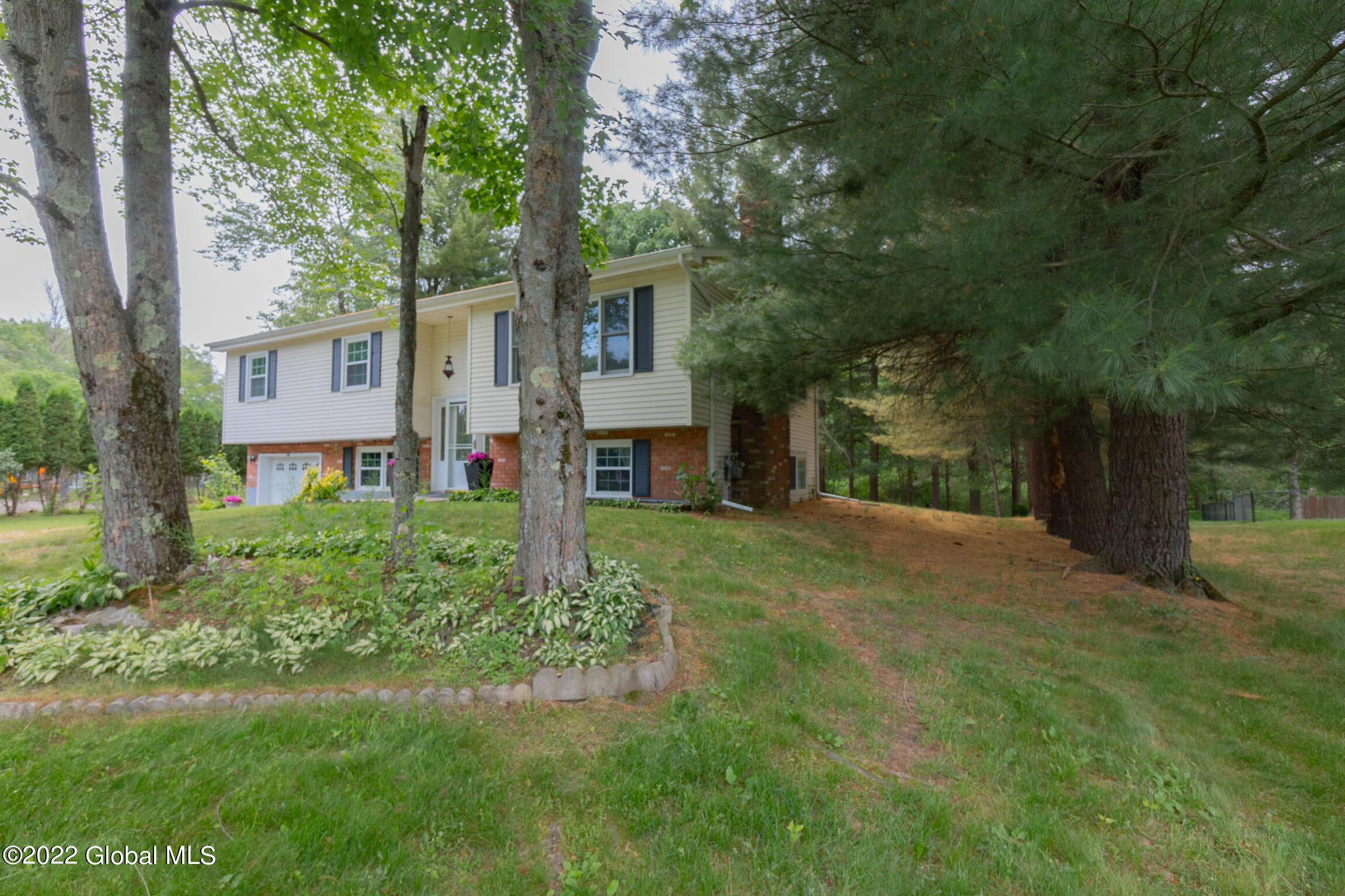 18 Haystack Road Clifton Park, NY 12065 - Photo 4 of 28 18 Haystack Rd Clifton Park NY mls-28