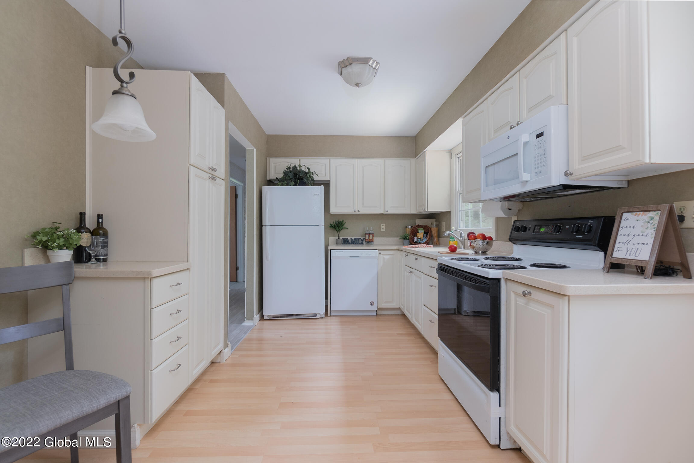 18 Haystack Road Clifton Park, NY 12065 - Photo 10 of 28 18 Haystack Rd Clifton Park NY mls-13