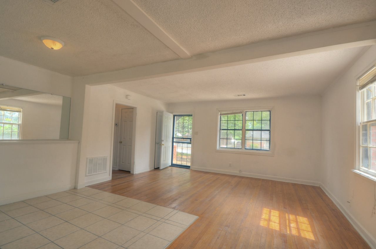 1105 Stratford Road Memphis, TN 38122 - Photo 2 of 18