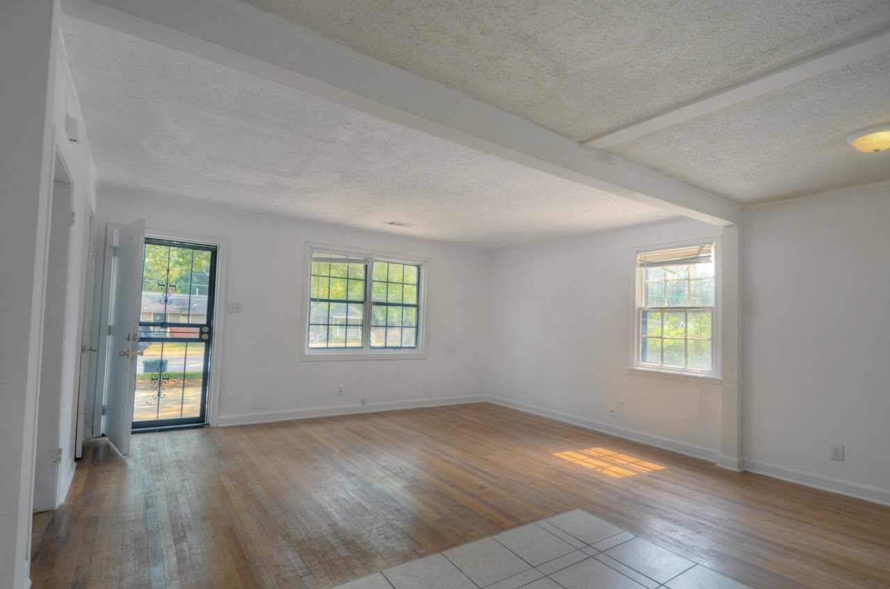 1105 Stratford Road Memphis, TN 38122 - Photo 4 of 18
