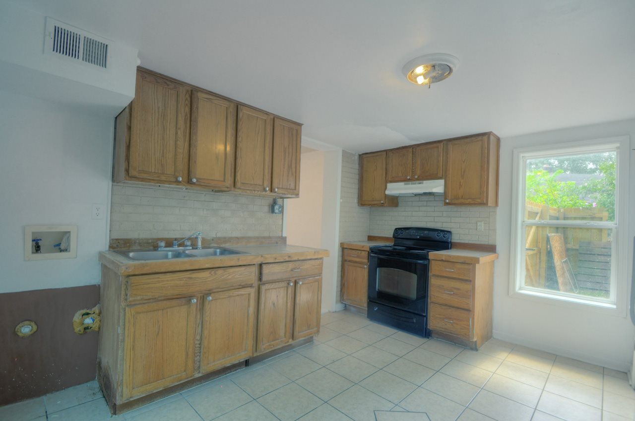 1105 Stratford Road Memphis, TN 38122 - Photo 8 of 18
