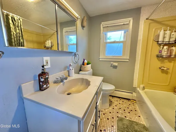 $3,000 | 36 Daytona Avenue, Albany, NY 12203