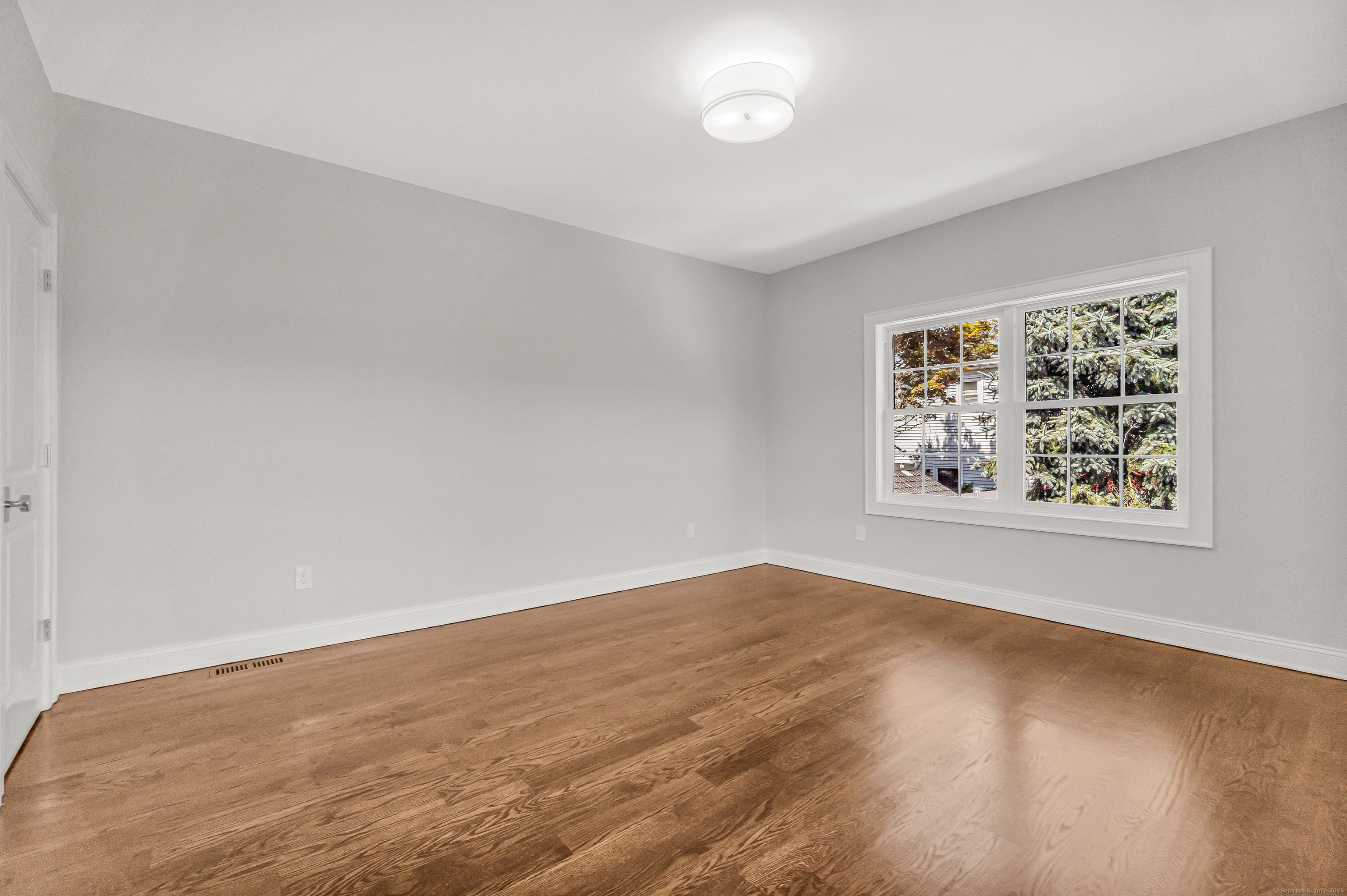 153 Pease Avenue Fairfield, CT 06890 - Photo 24 of 40