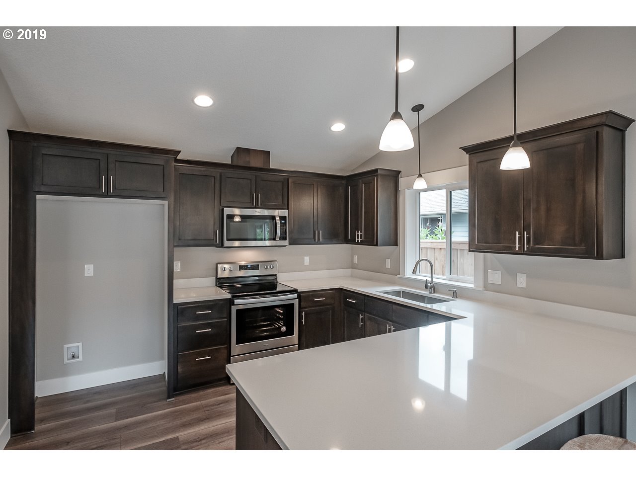 1081 Baxter Road Salem, OR 97306 - Photo 12 of 25