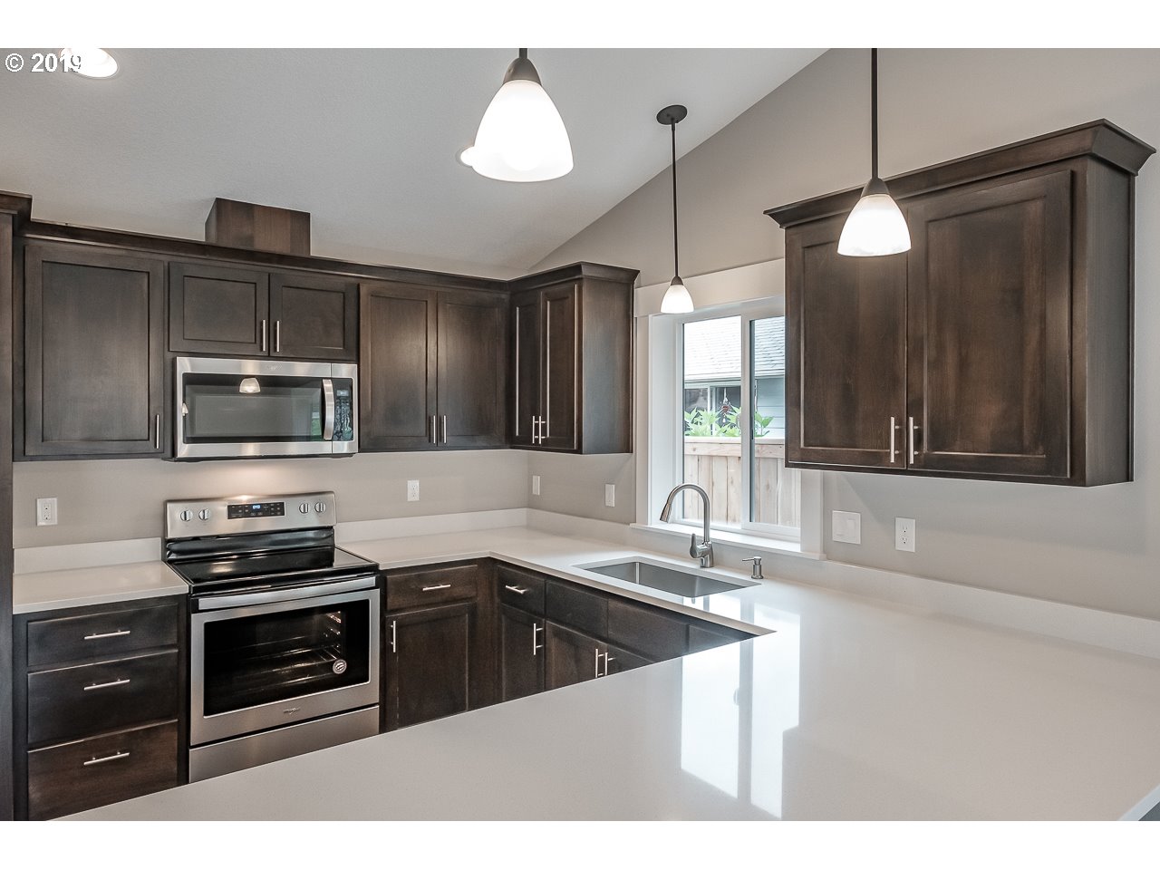 1081 Baxter Road Salem, OR 97306 - Photo 13 of 25