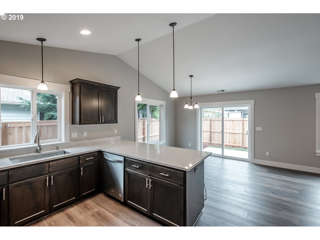1081 Baxter Road Salem, OR 97306 - Photo 9 of 25