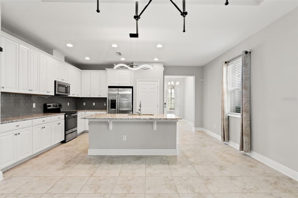 7278 Pool Compass Loop Wesley Chapel, FL 33545 - Photo 14 of 52