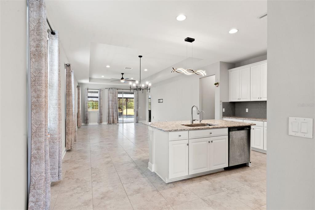 7278 Pool Compass Loop Wesley Chapel, FL 33545 - Photo 17 of 52