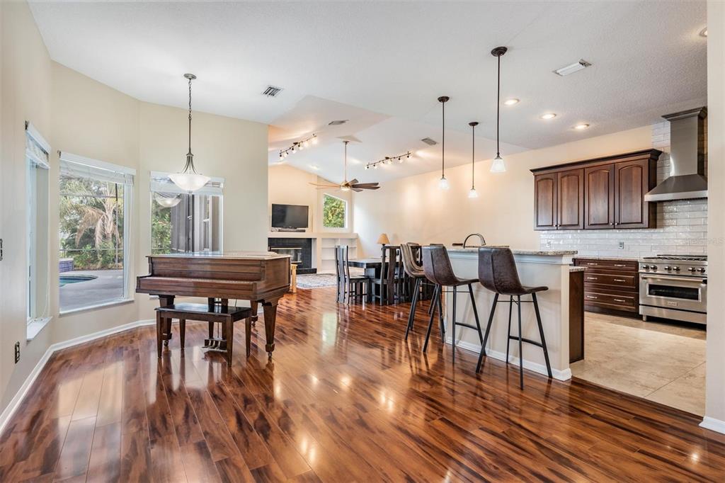 6411 Barton Road Plant City, FL 33565 - Photo 3 of 46 Gallery Image 3