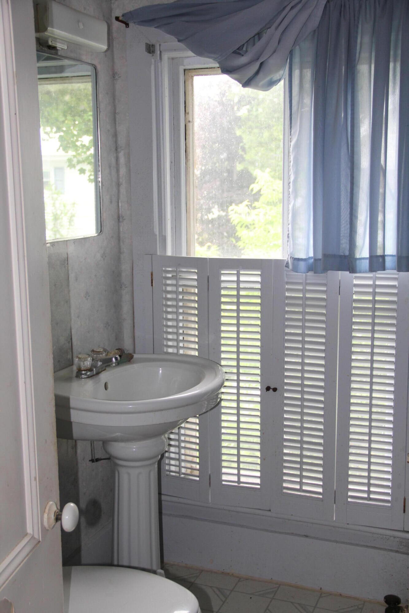 39 Pleasant Street Skowhegan, ME 04976 - Photo 20 of 27 IMG_9885