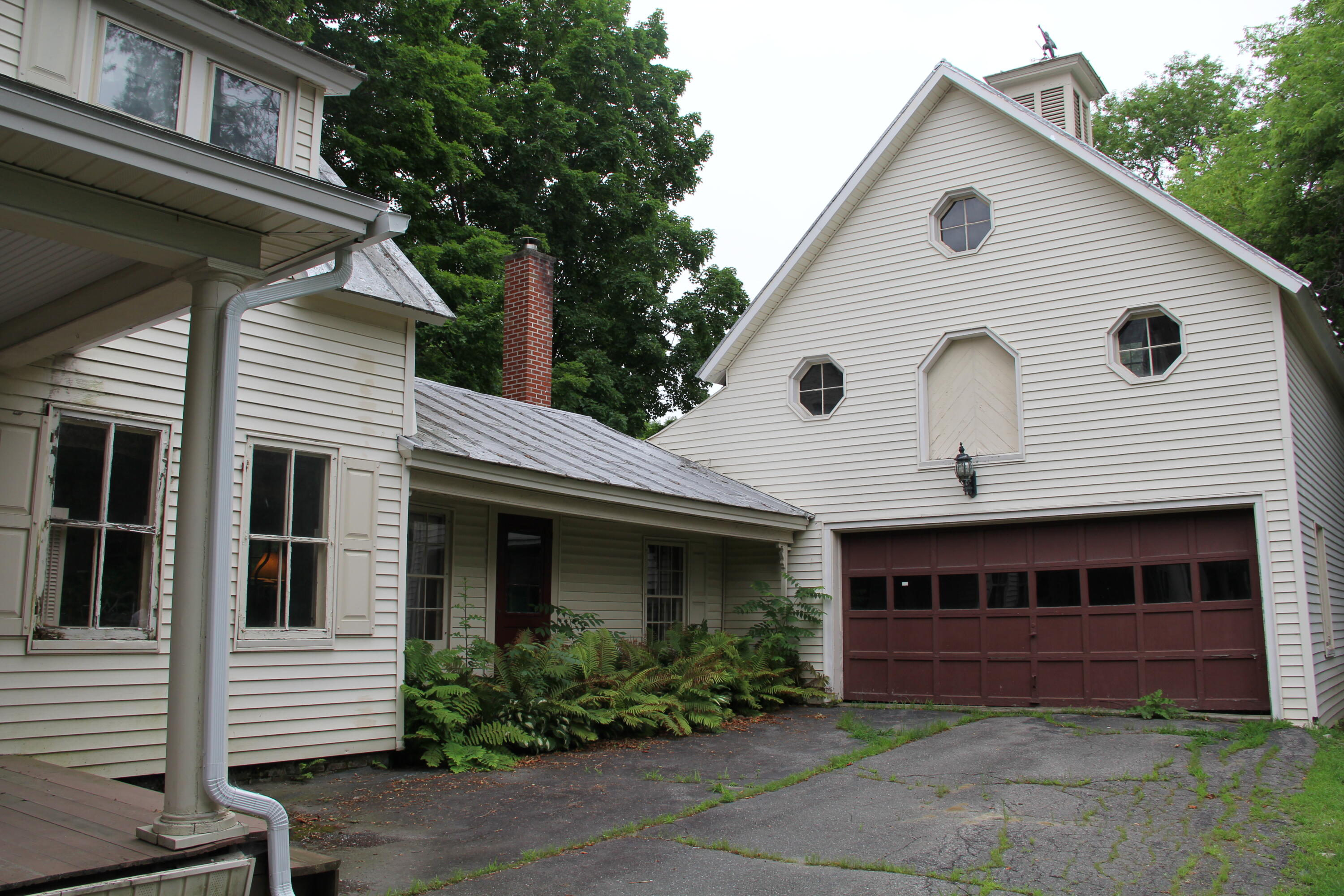 39 Pleasant Street Skowhegan, ME 04976 - Photo 2 of 27 IMG_9865