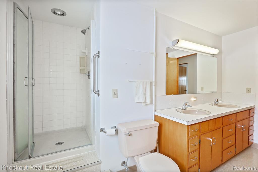 1105 South Mueller Road Saginaw, MI 48601 - Photo 36 of 61 Gallery Image 36
