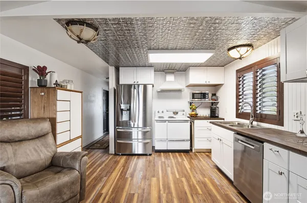 $115,000 | 18289 East State Route 3, Unit 20, Allyn, WA 98524