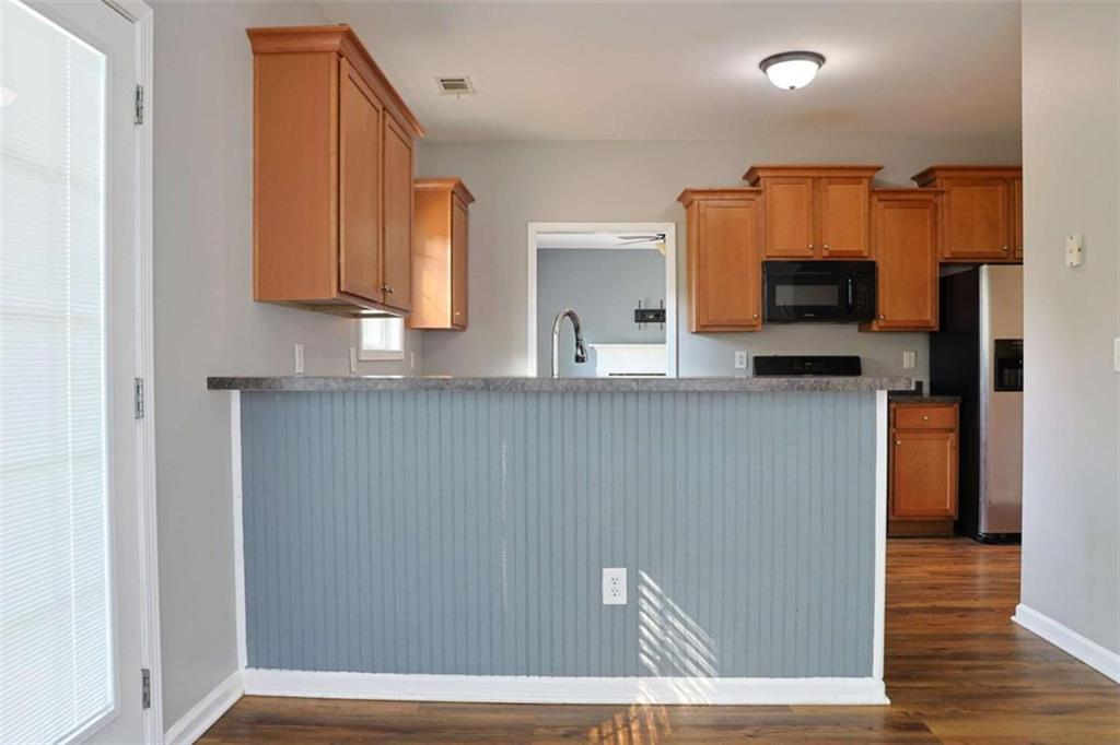 910 Lakeside Court Loganville, GA 30052 - Photo 19 of 57