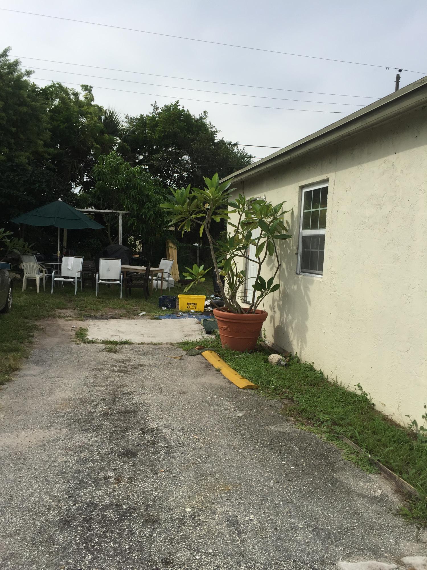 1841 West 13th Street Riviera Beach, FL 33404 - Photo 1 of 4 1481 13th st 311
