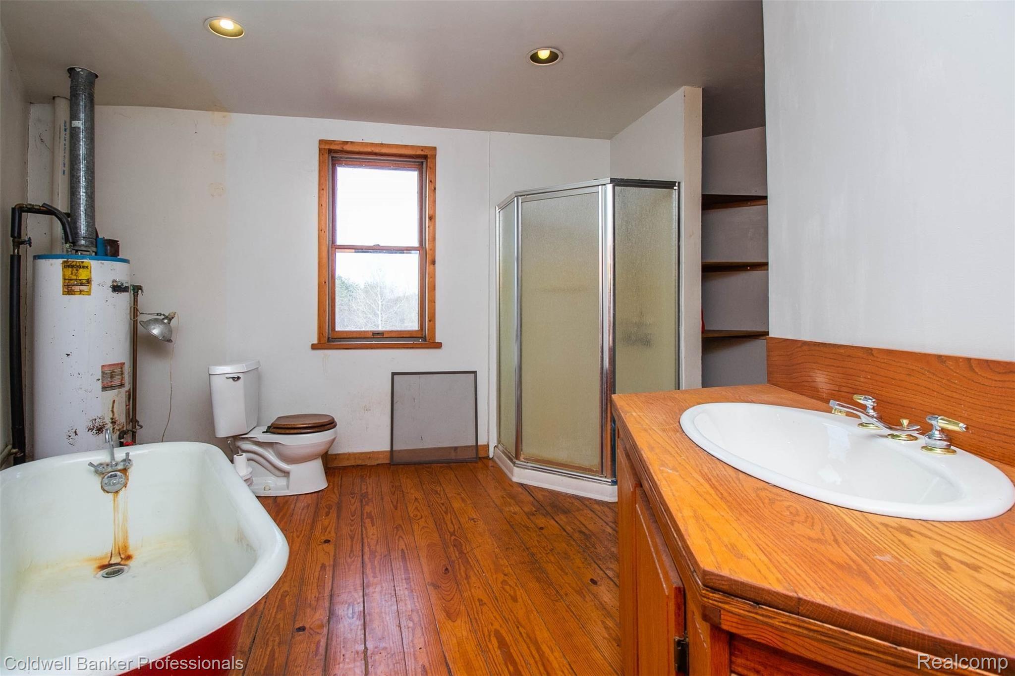2350 Roods Lake Road Lapeer, MI 48446 - Photo 36 of 52 37.jpg