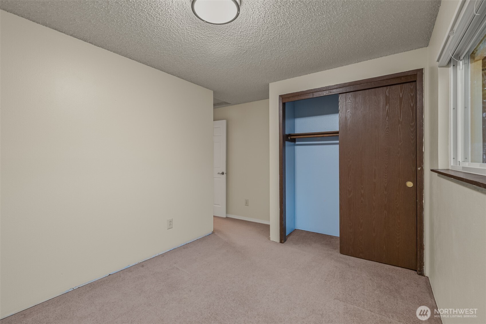 2207 Bremerton Avenue Northeast Renton, WA 98059 - Photo 22 of 40