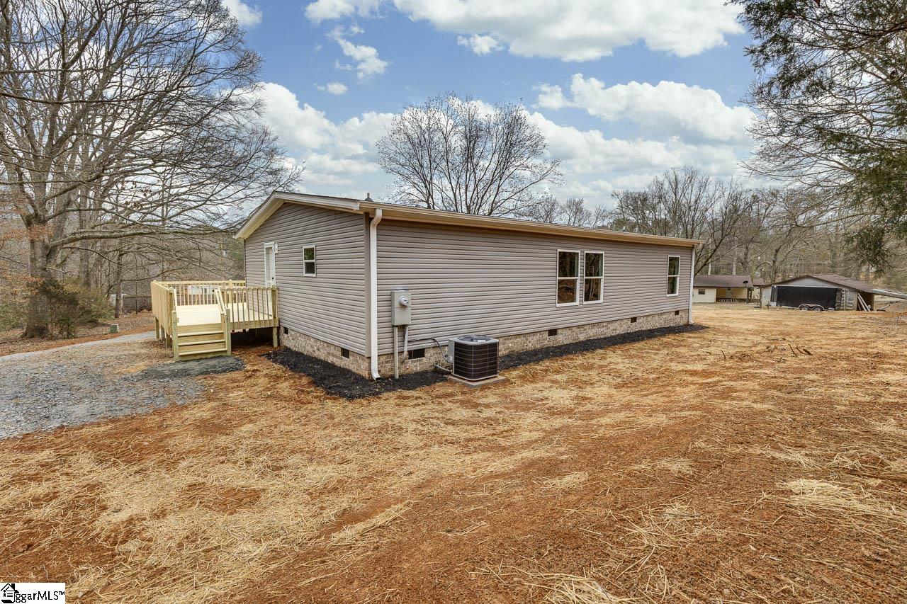 852 Black Snake Road Easley, SC 29640 - Photo 12 of 17