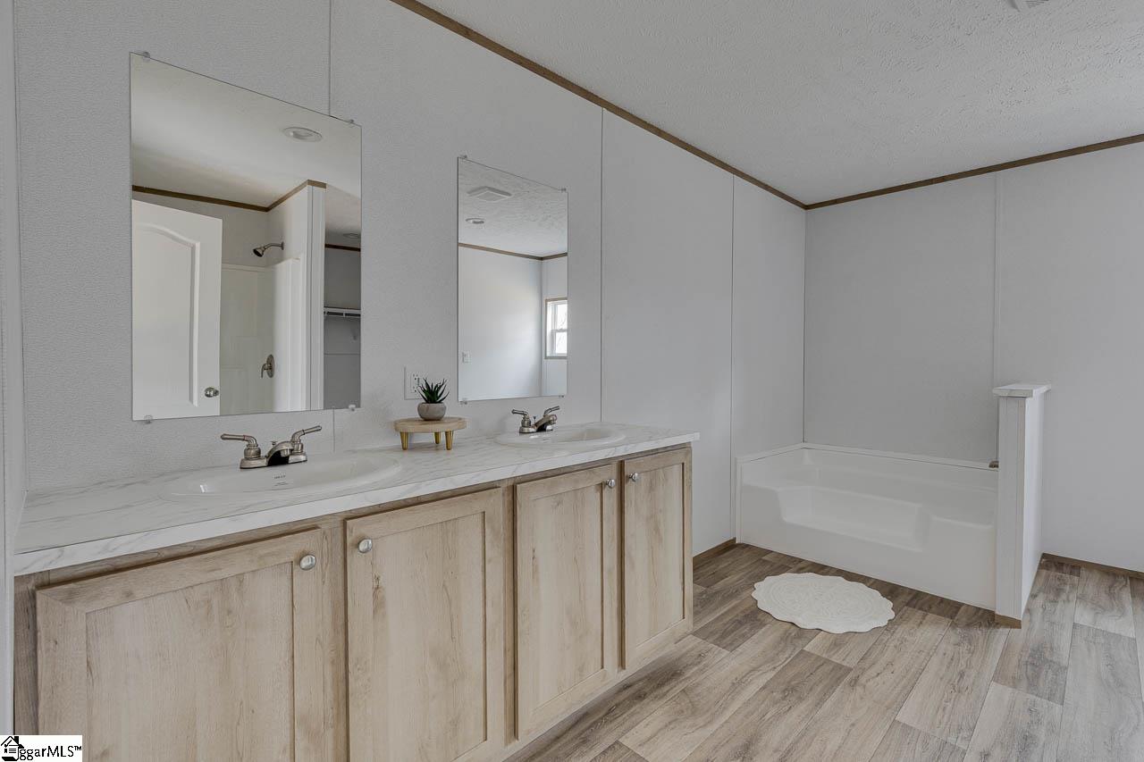 852 Black Snake Road Easley, SC 29640 - Photo 17 of 17