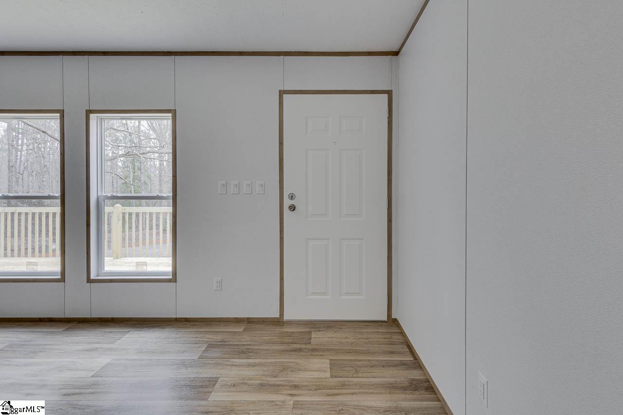 852 Black Snake Road Easley, SC 29640 - Photo 4 of 17