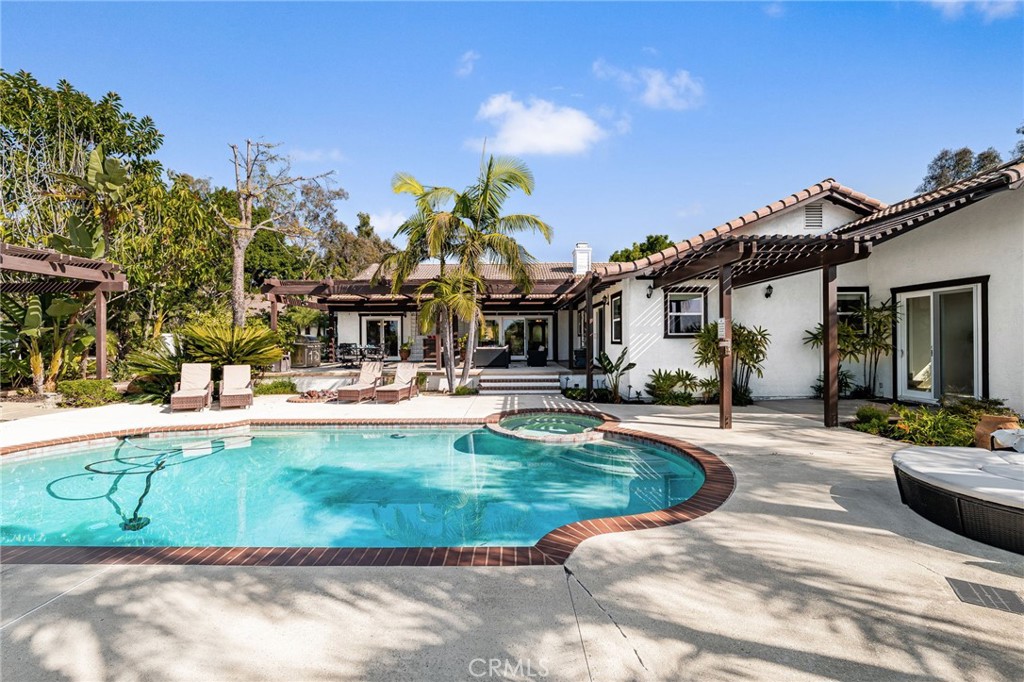 2465 Via Oeste Drive Fallbrook, CA 92028 - Photo 32 of 44