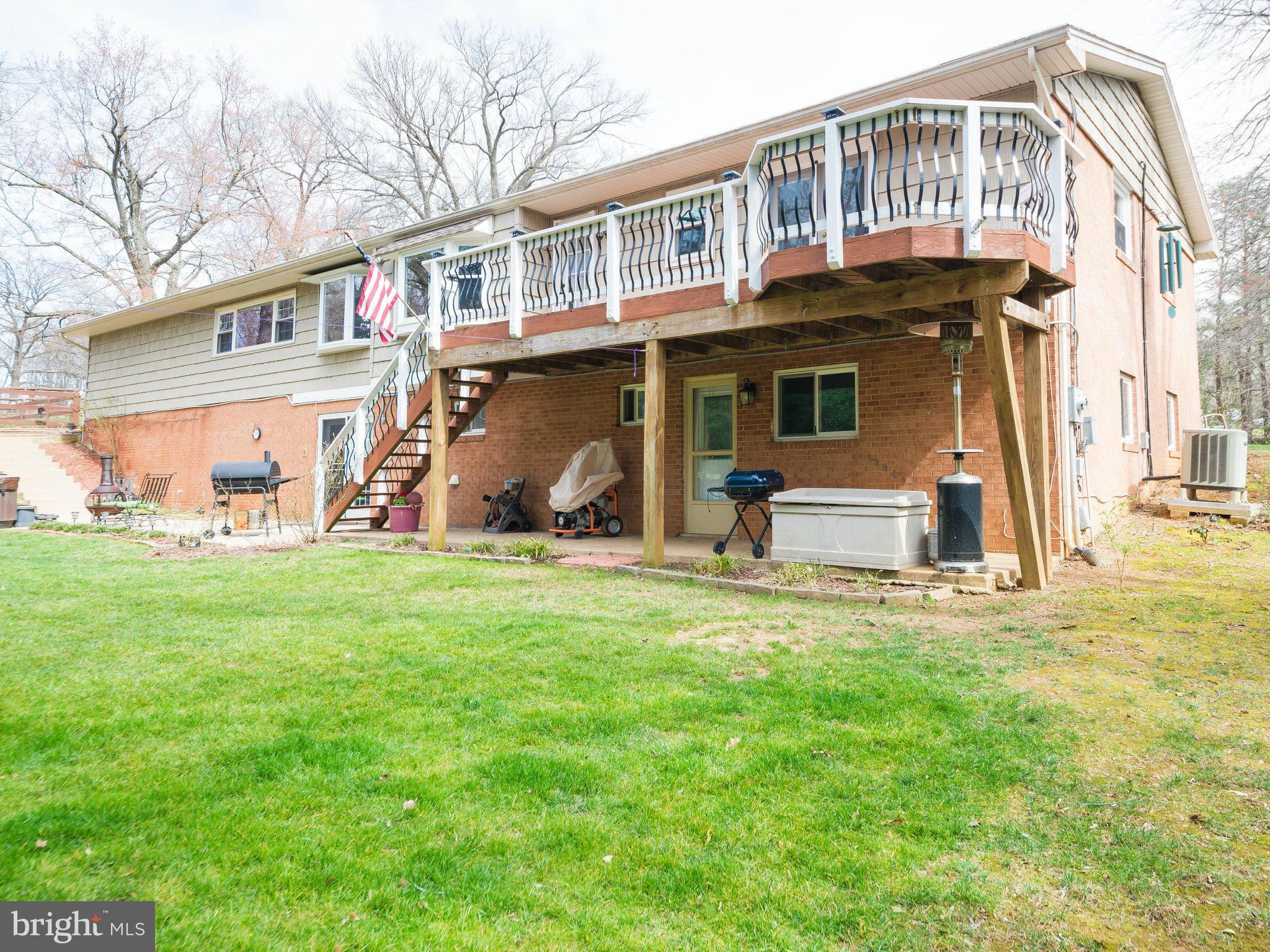 1118 Springvale Road Great Falls, VA 22066 - Photo 25 of 30 Exterior (Rear)