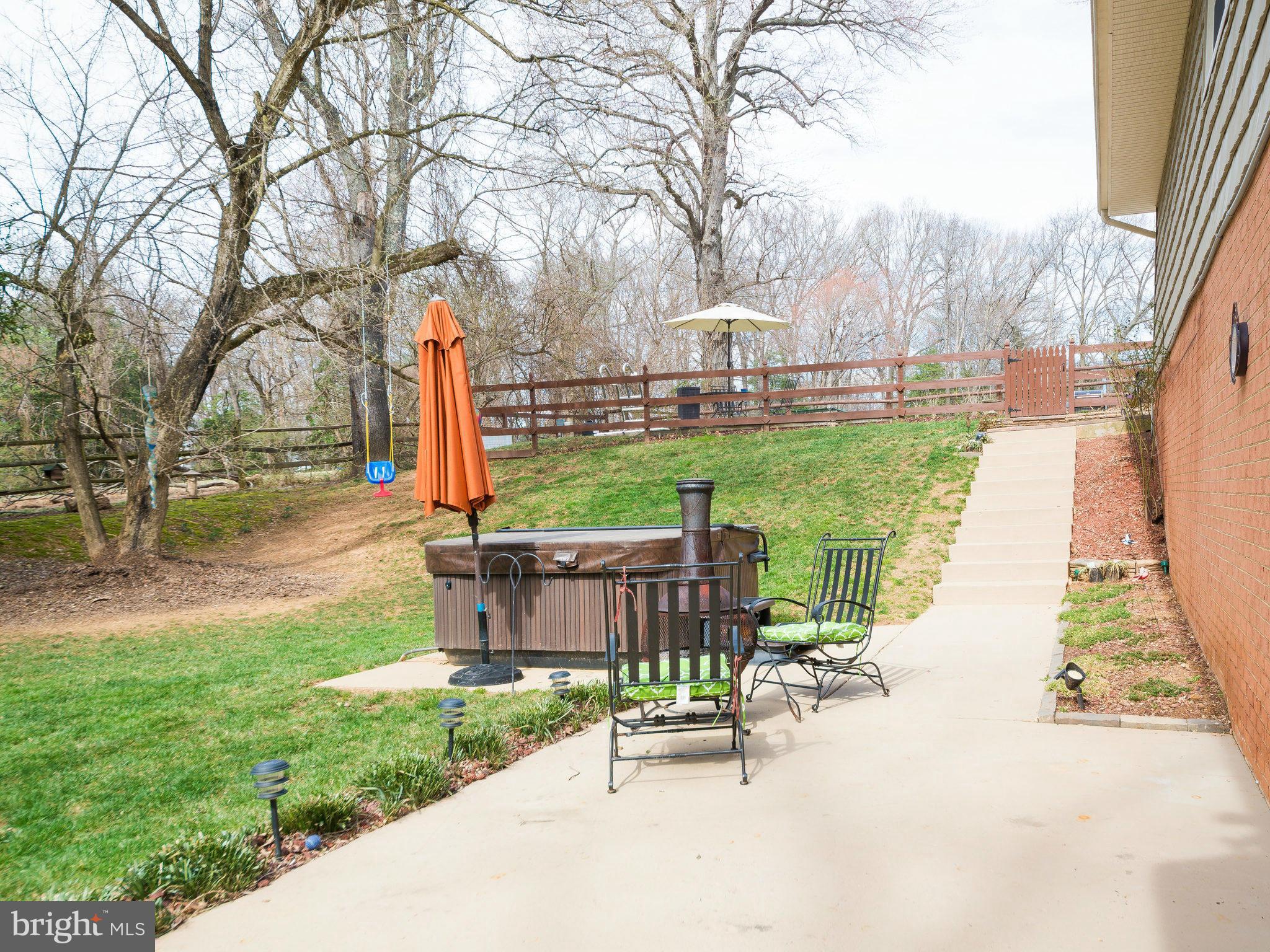1118 Springvale Road Great Falls, VA 22066 - Photo 29 of 30 Exterior (Rear)