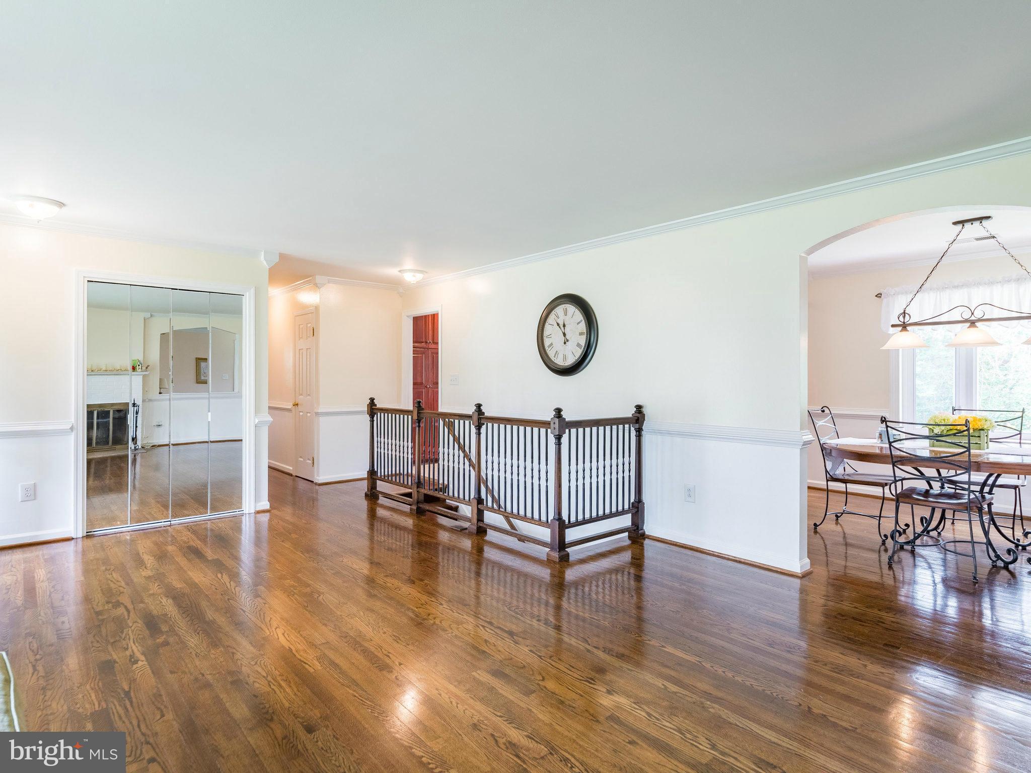 1118 Springvale Road Great Falls, VA 22066 - Photo 6 of 30 Living Room