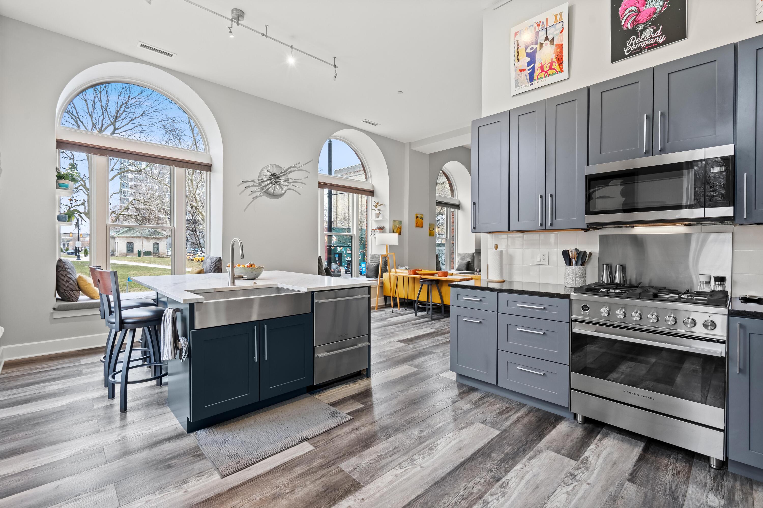 27 Library Street Northeast, Unit 202 Grand Rapids, MI 49503 - Photo 12 of 44 Kitchen