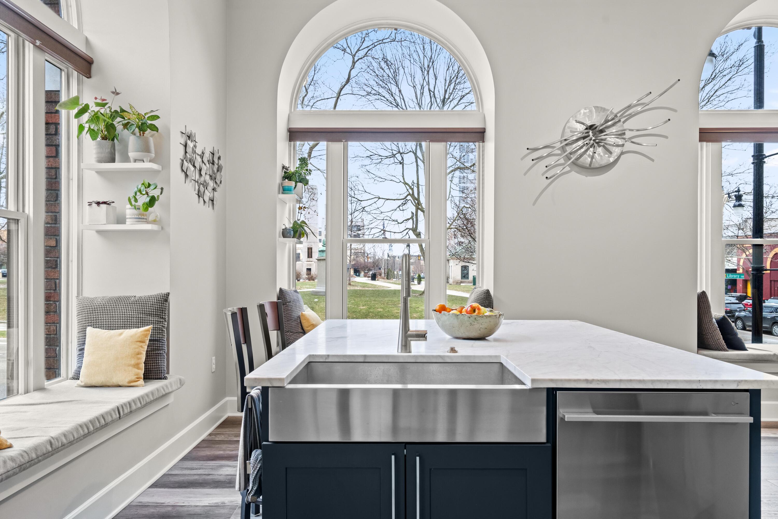 27 Library Street Northeast, Unit 202 Grand Rapids, MI 49503 - Photo 14 of 44 Kitchen