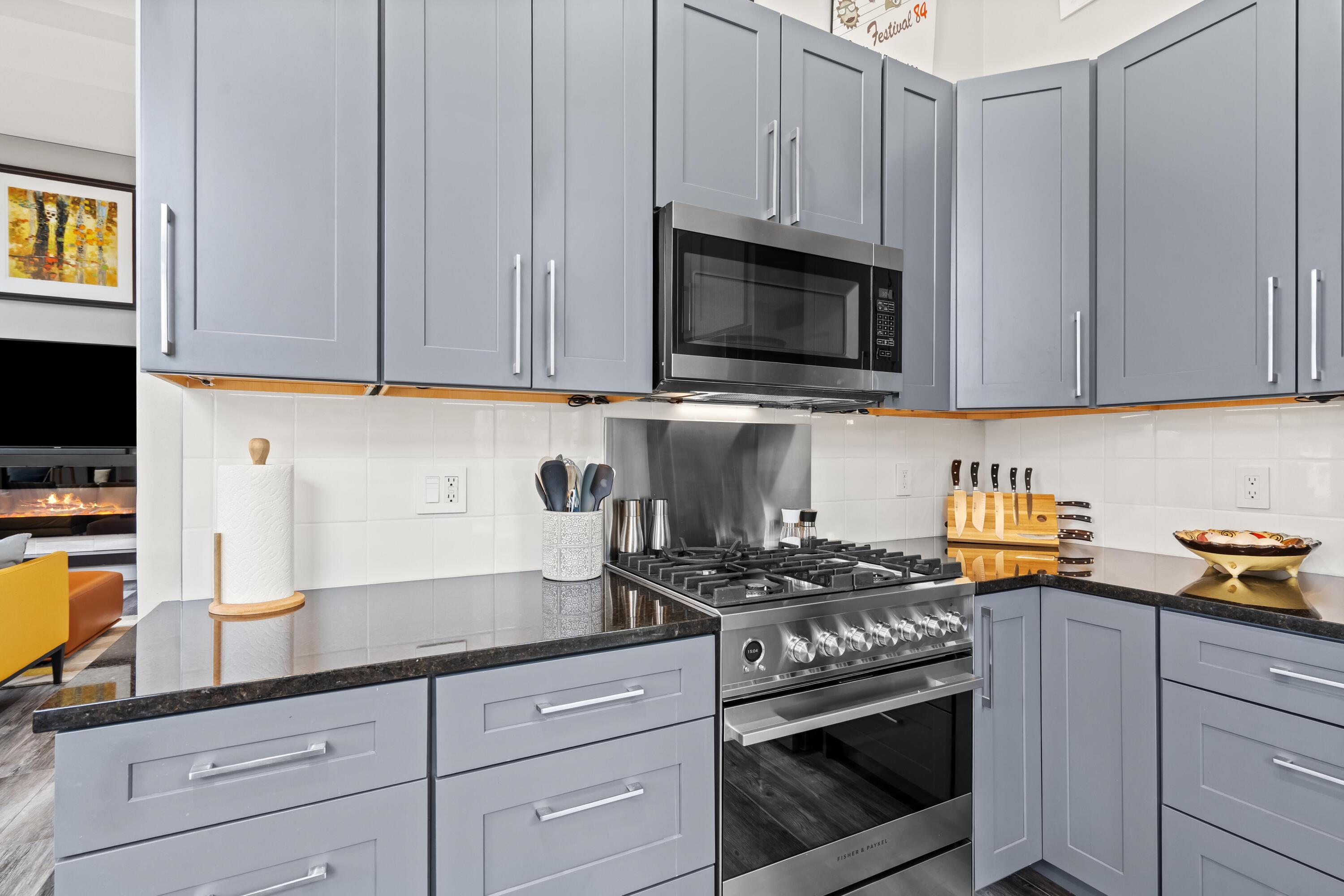 27 Library Street Northeast, Unit 202 Grand Rapids, MI 49503 - Photo 16 of 44 Kitchen