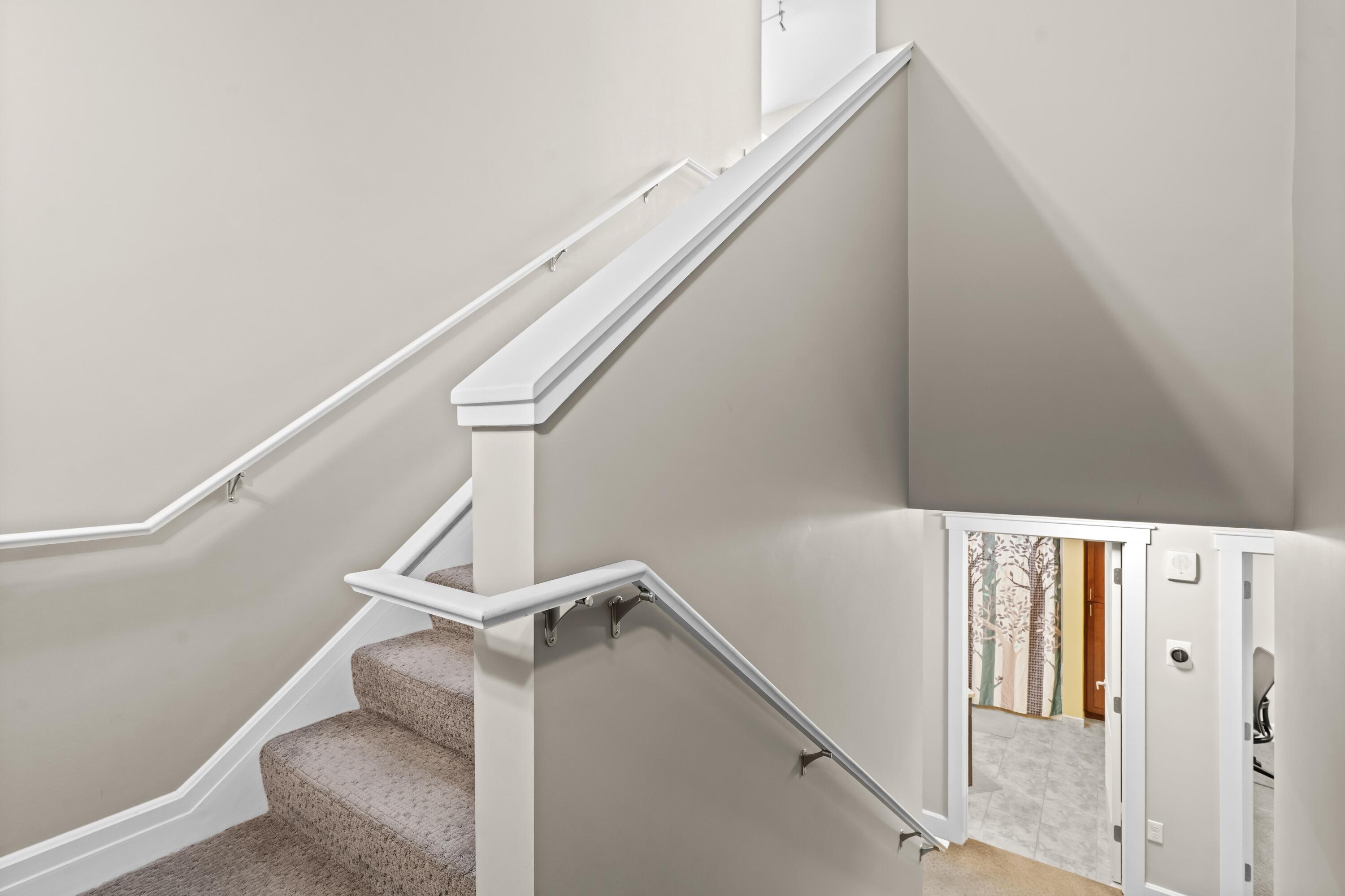 27 Library Street Northeast, Unit 202 Grand Rapids, MI 49503 - Photo 20 of 44 Staircase