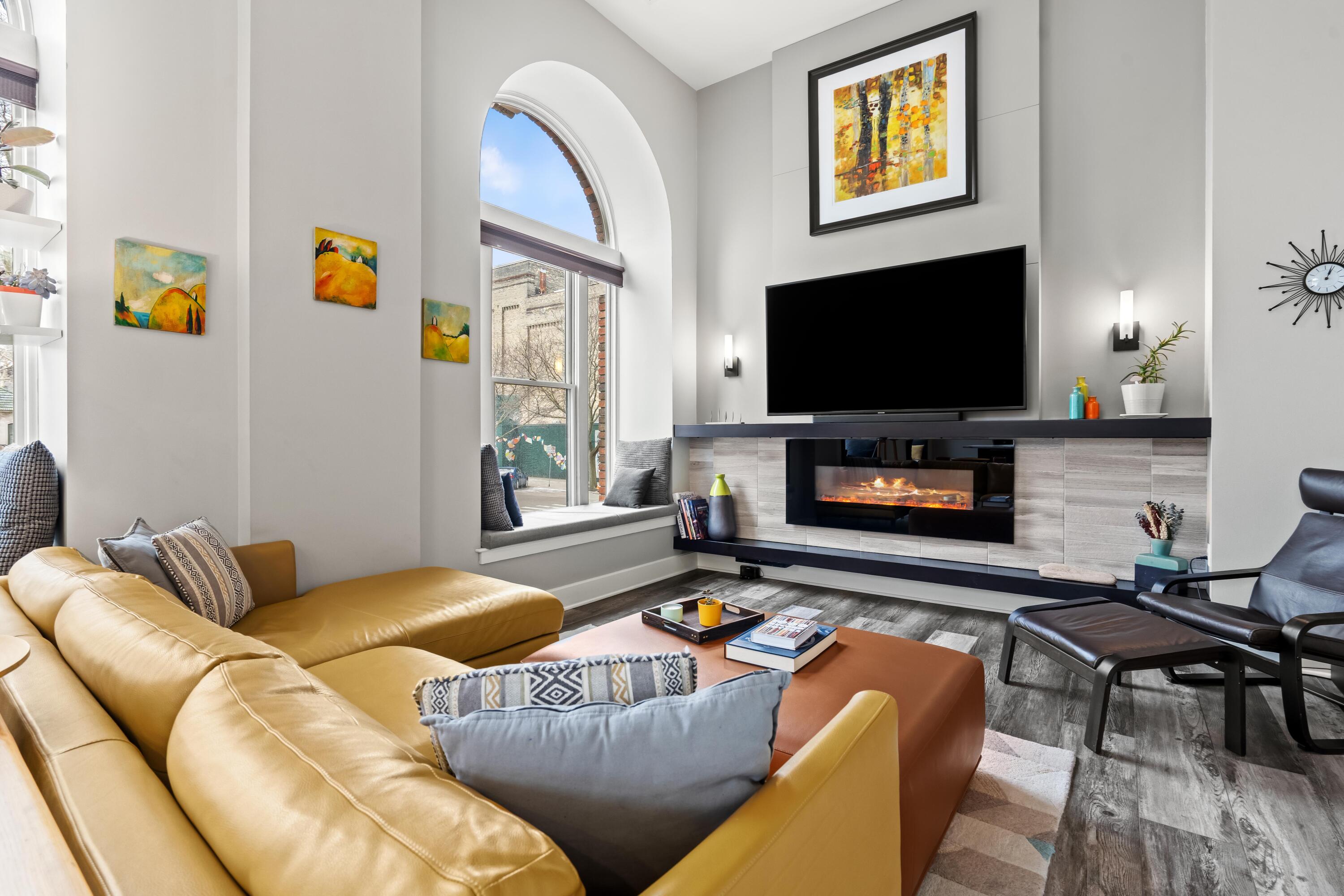 27 Library Street Northeast, Unit 202 Grand Rapids, MI 49503 - Photo 3 of 44 Living Room