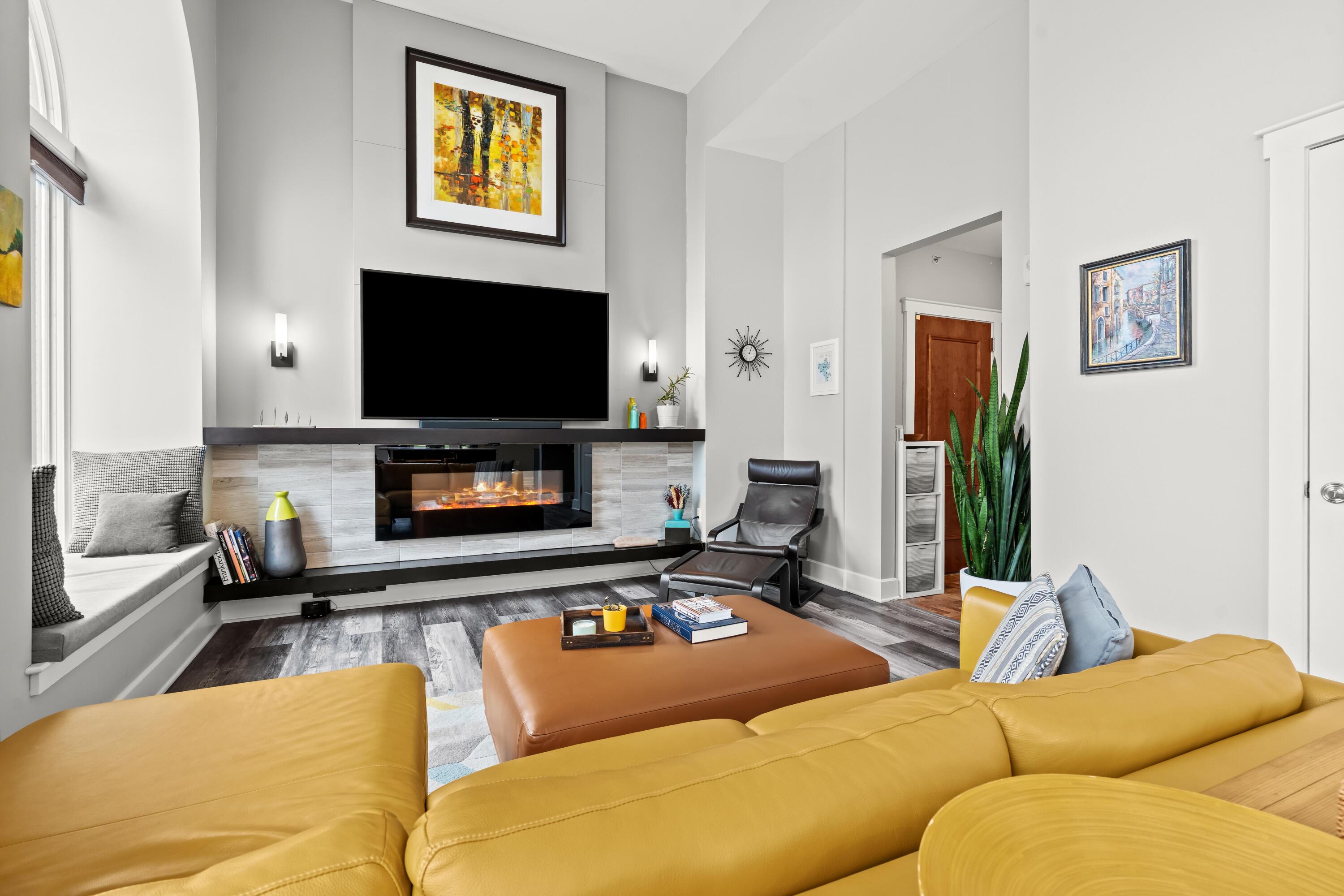 27 Library Street Northeast, Unit 202 Grand Rapids, MI 49503 - Photo 4 of 44 Living Room