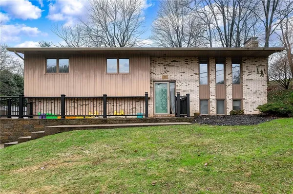 $290,000 | 120 Lyn Dale Drive, Butler, PA 16001