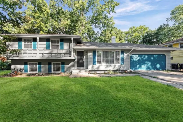 $280,000 | 6302 East 102nd Street, Kansas City, MO 64134