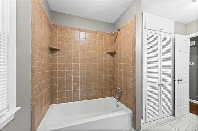 $280,000 | 6302 East 102nd Street, Kansas City, MO 64134