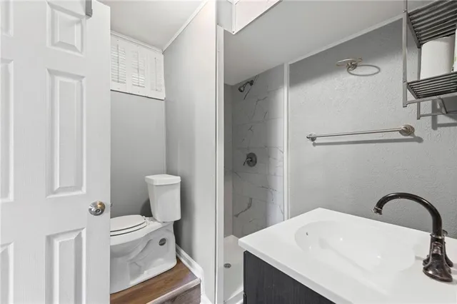 $280,000 | 6302 East 102nd Street, Kansas City, MO 64134