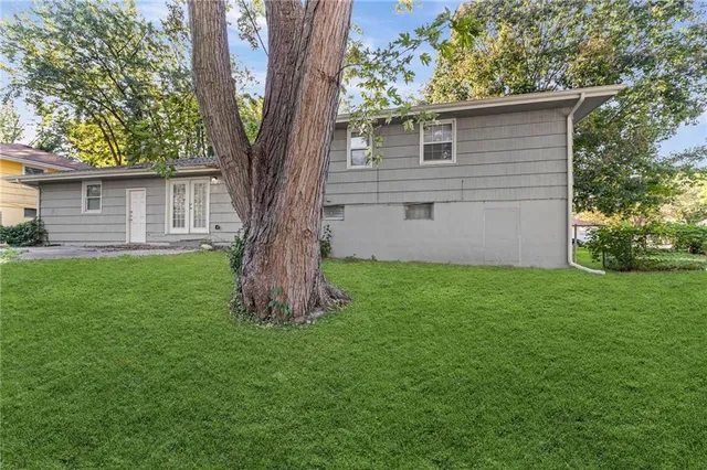 $280,000 | 6302 East 102nd Street, Kansas City, MO 64134