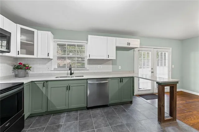 $280,000 | 6302 East 102nd Street, Kansas City, MO 64134