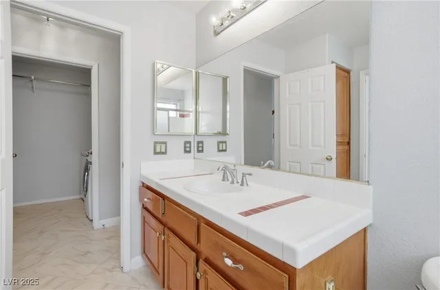 $3,640 | 2001 Madagascar Lane, Las Vegas, NV 89117