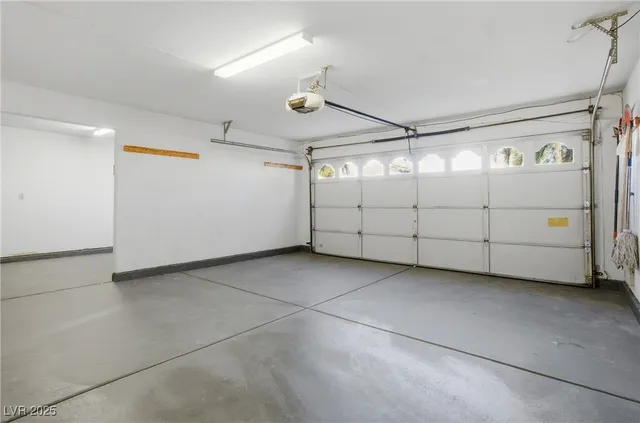 $3,640 | 2001 Madagascar Lane, Las Vegas, NV 89117