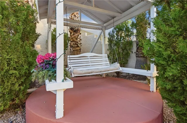 $3,640 | 2001 Madagascar Lane, Las Vegas, NV 89117