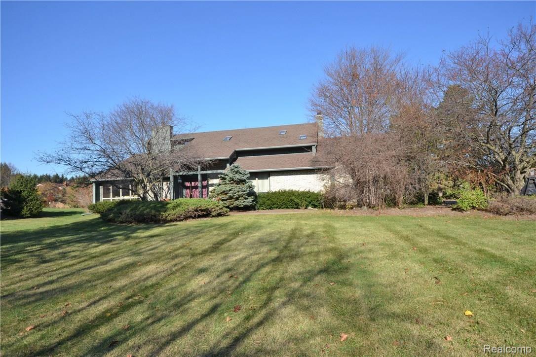 3916 South Michael Road Ann Arbor, MI 48103 - Photo 49 of 61 8 Exterior 1.JPG