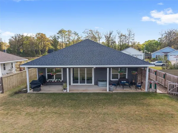 $416,000 | 1414 Southwest 66th Drive, Gainesville, FL 32607