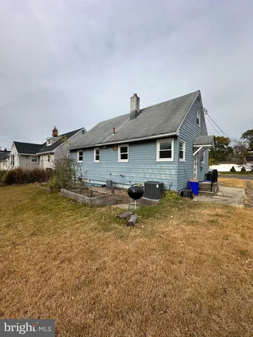 a view of a house with pool