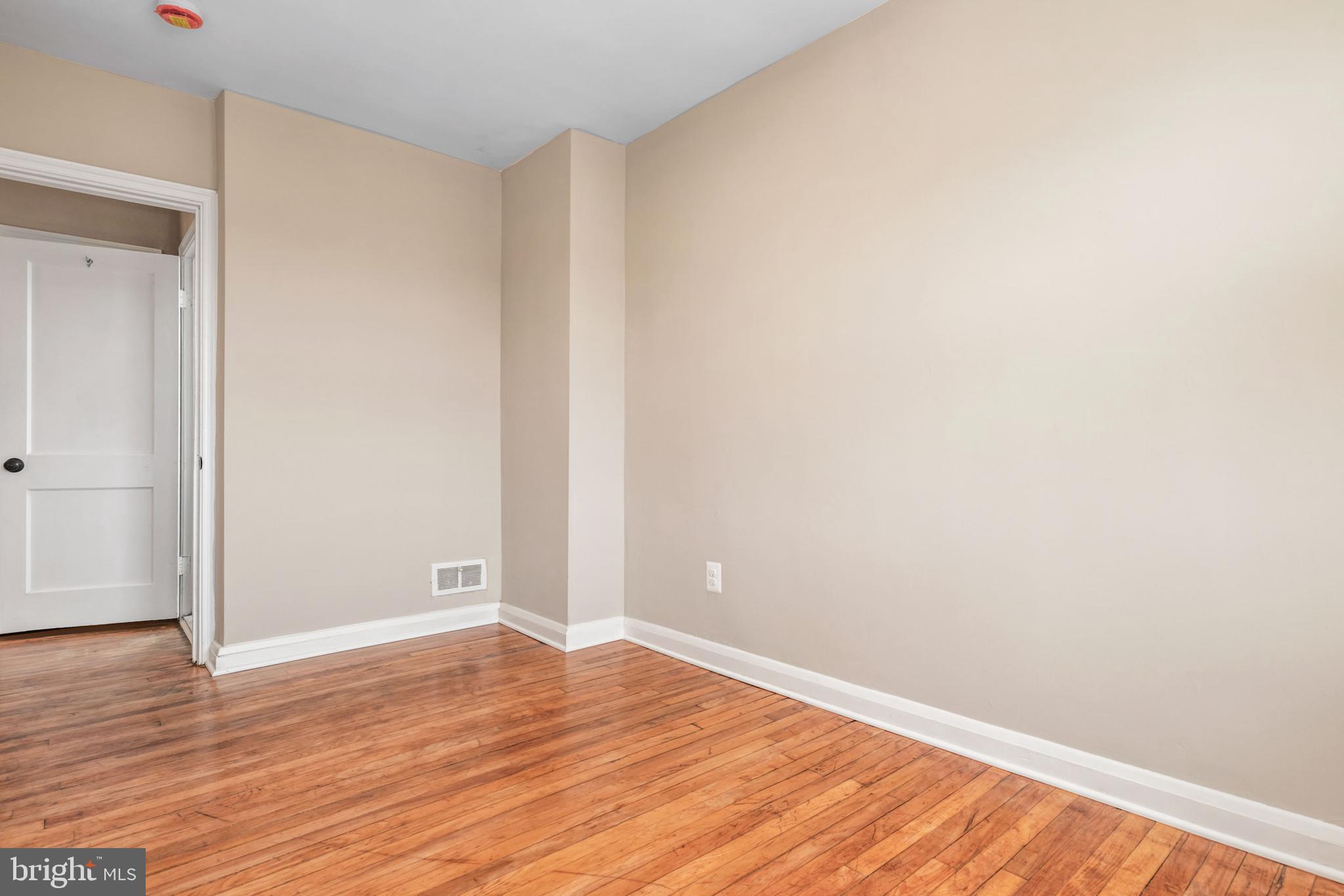 8300 Edgedale Road Parkville, MD 21234 - Photo 32 of 60