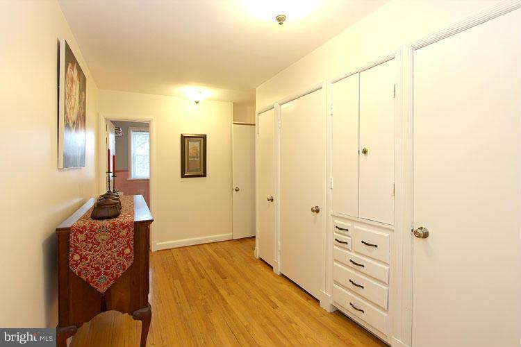 3229 Park View Road Chevy Chase, MD 20815 - Photo 15 of 29 Hall w/built-ins (right wing)